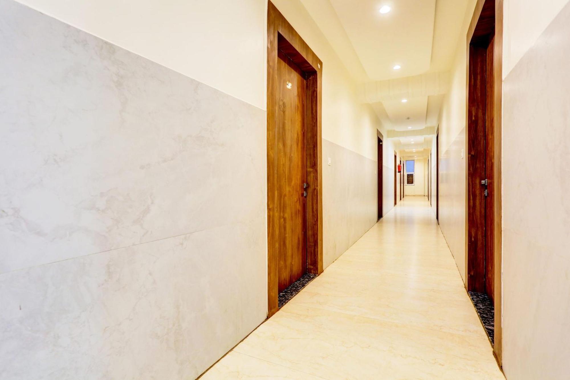 Hotel O Dev Paradise Gokul Buitenkant foto