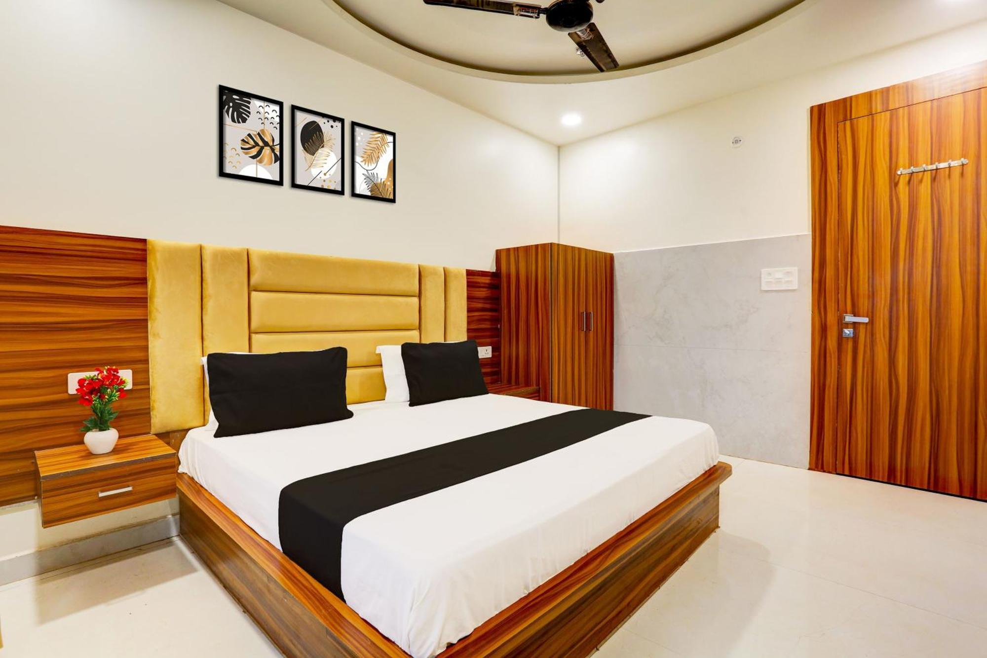 Hotel O Dev Paradise Gokul Buitenkant foto